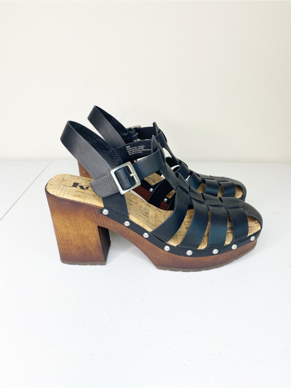 Korks Whitney Platform Fisherman Style Sandal in Black Size 9 Like new!